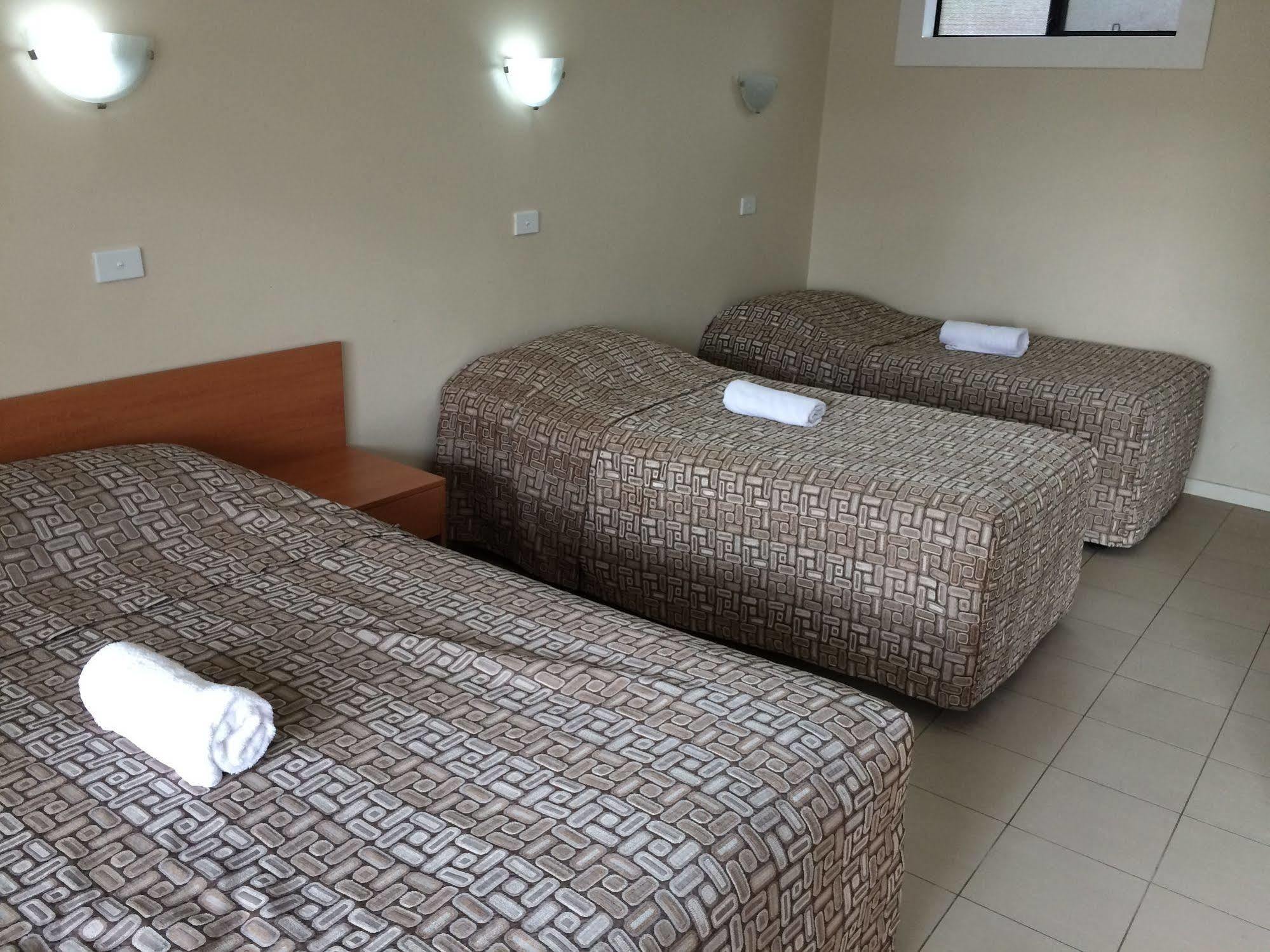 Liberty Plains Motor Inn Sydney Buitenkant foto