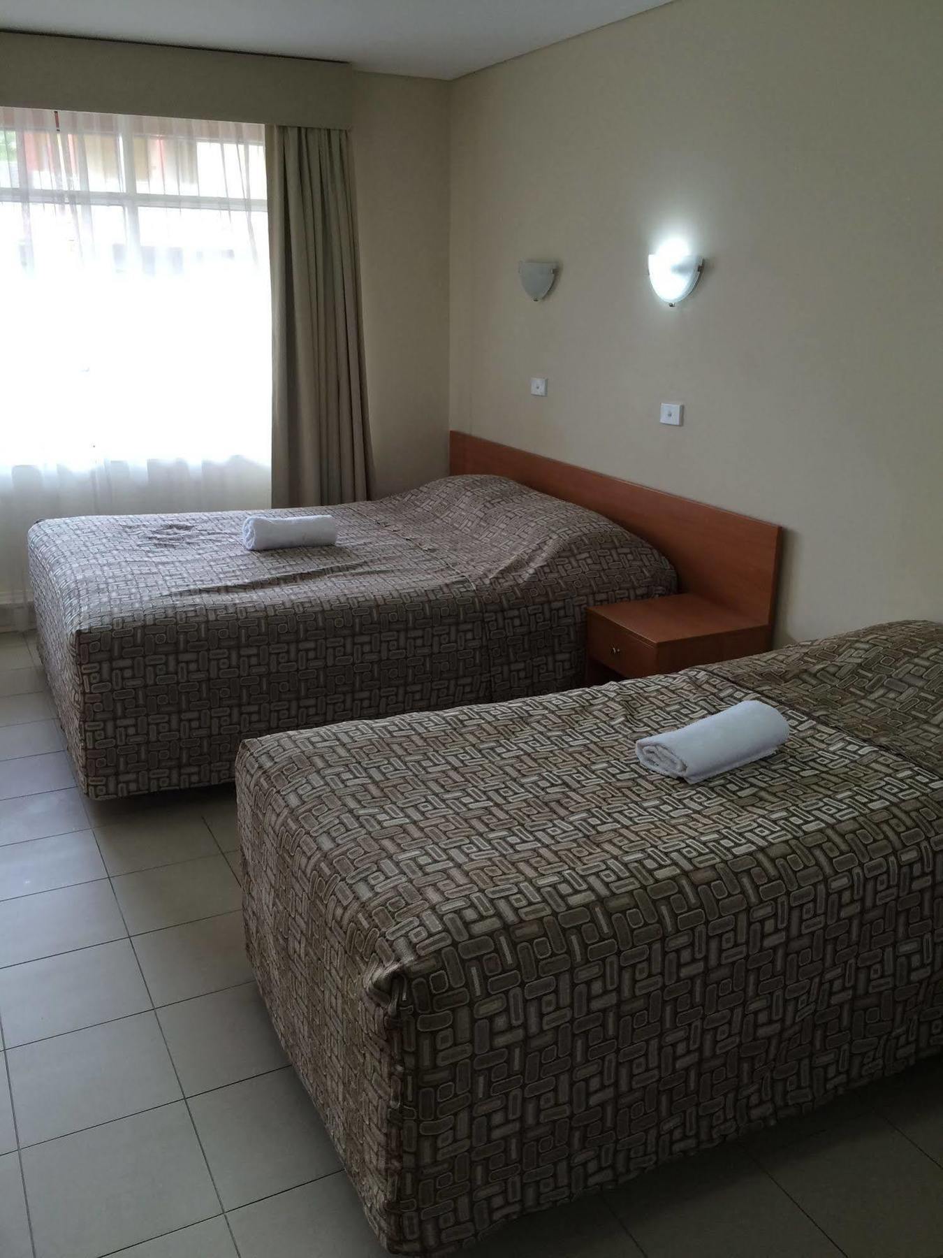 Liberty Plains Motor Inn Sydney Buitenkant foto