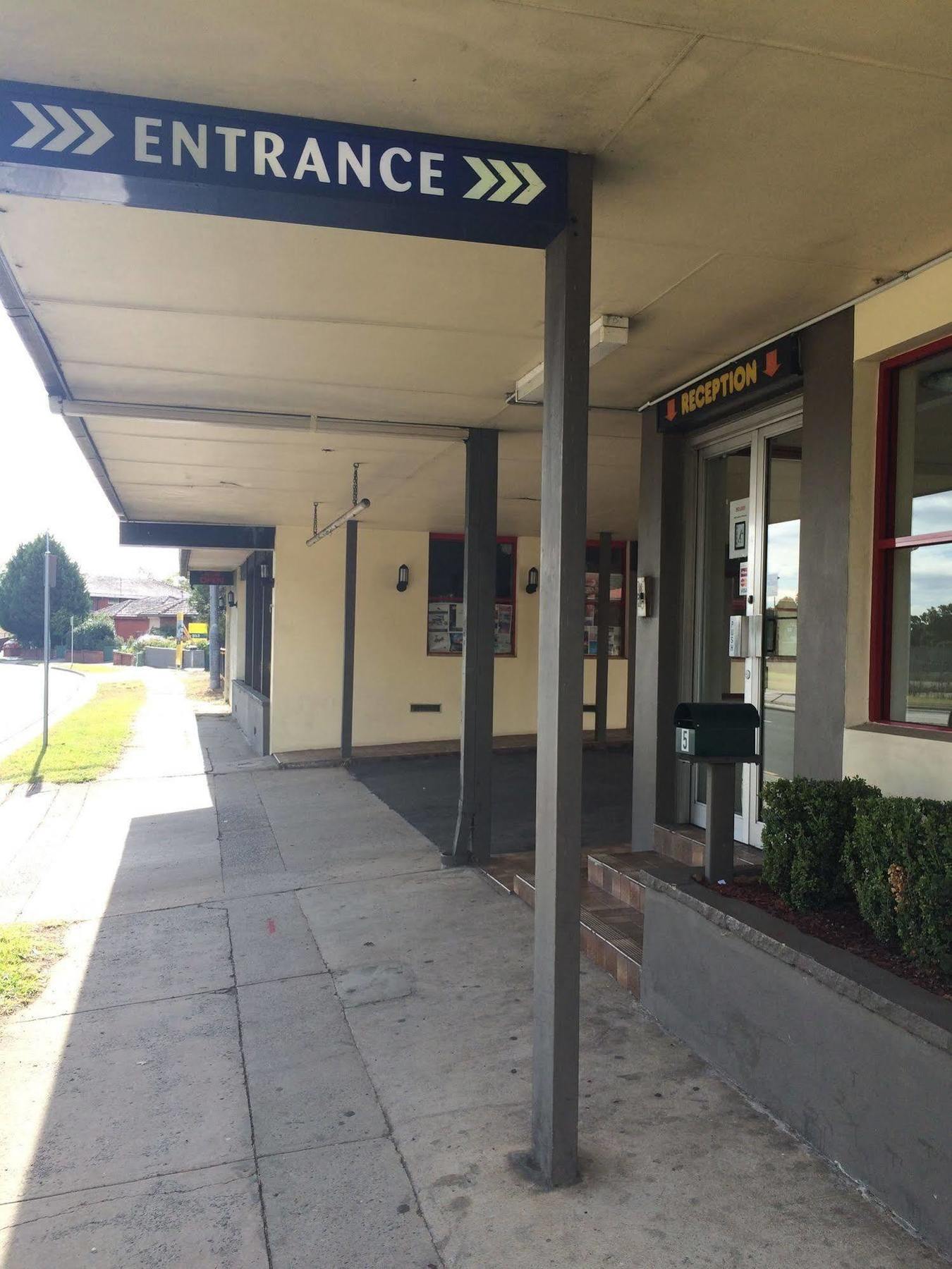 Liberty Plains Motor Inn Sydney Buitenkant foto