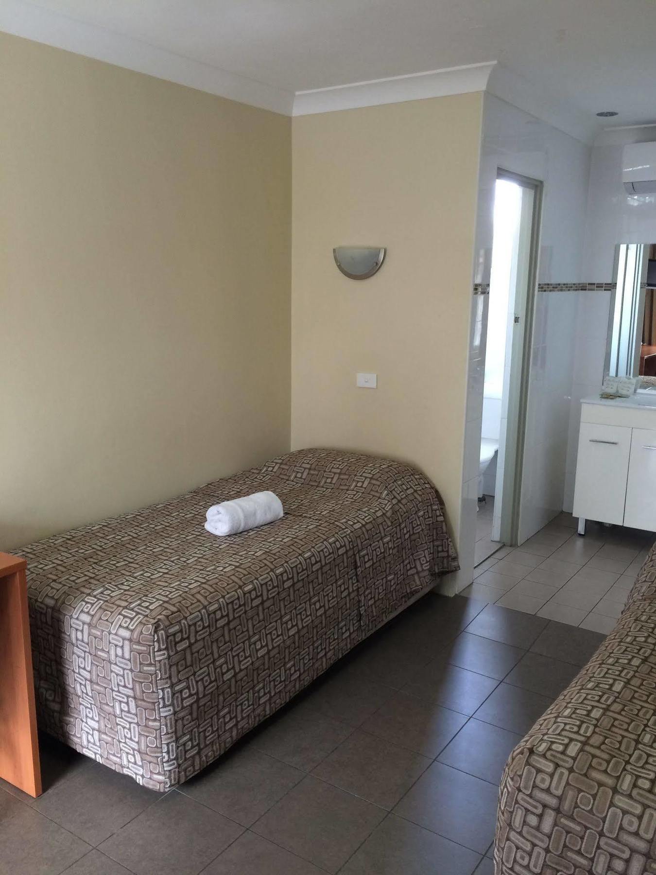 Liberty Plains Motor Inn Sydney Buitenkant foto